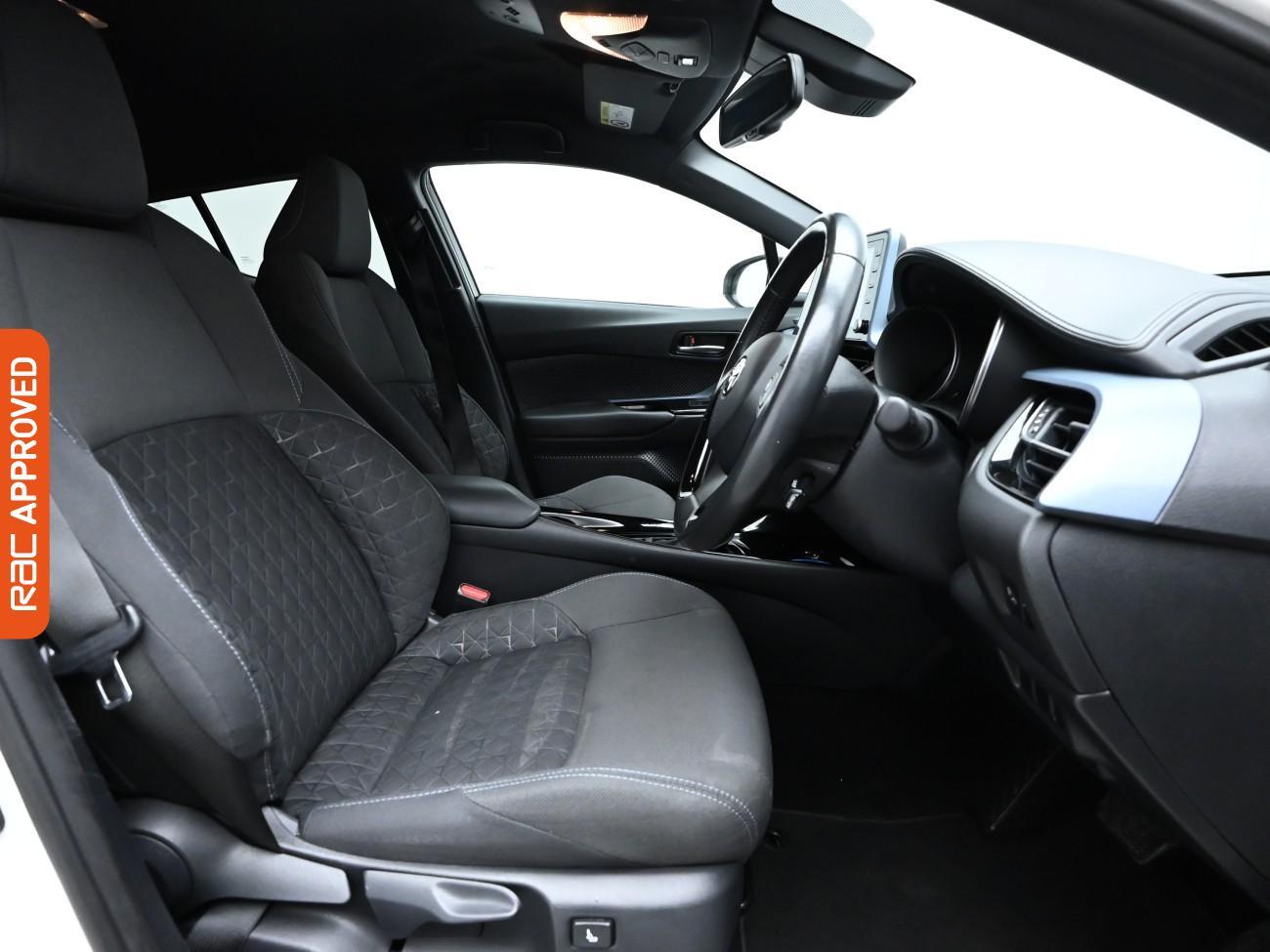 Used Toyota C-HR 2022 for sale - 76206999: Photo 12