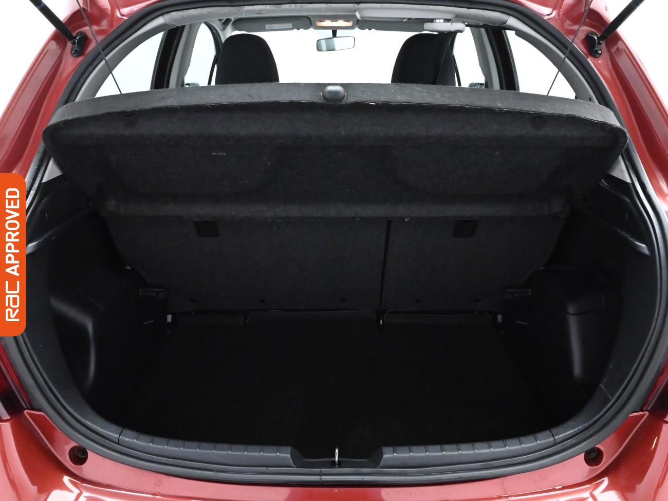 Used Toyota Yaris 2015 for sale - 76330613: Photo 24