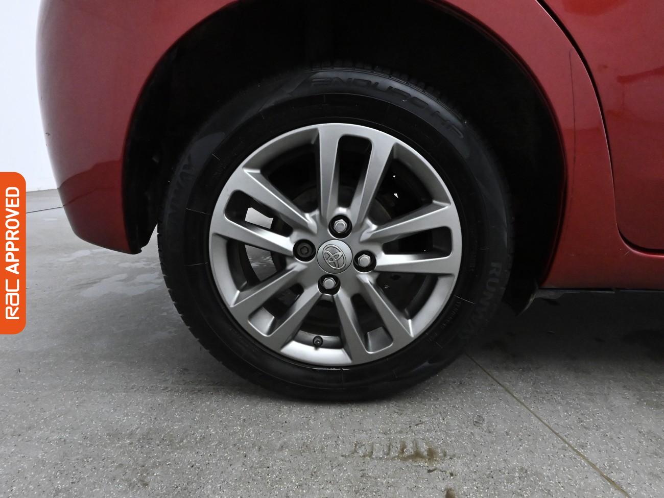 Used Toyota Yaris 2015 for sale - 76330613: Photo 25