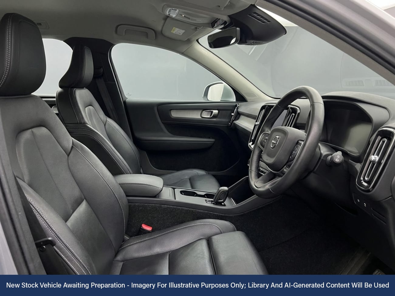 Used Volvo XC40 2026 for sale - 77451139: Photo 3