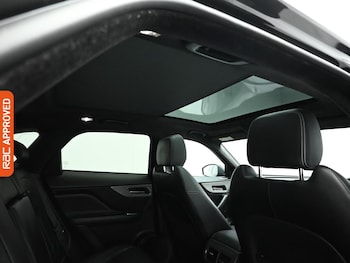 Used Jaguar F-Pace 2020 for sale - 76495315: Photo