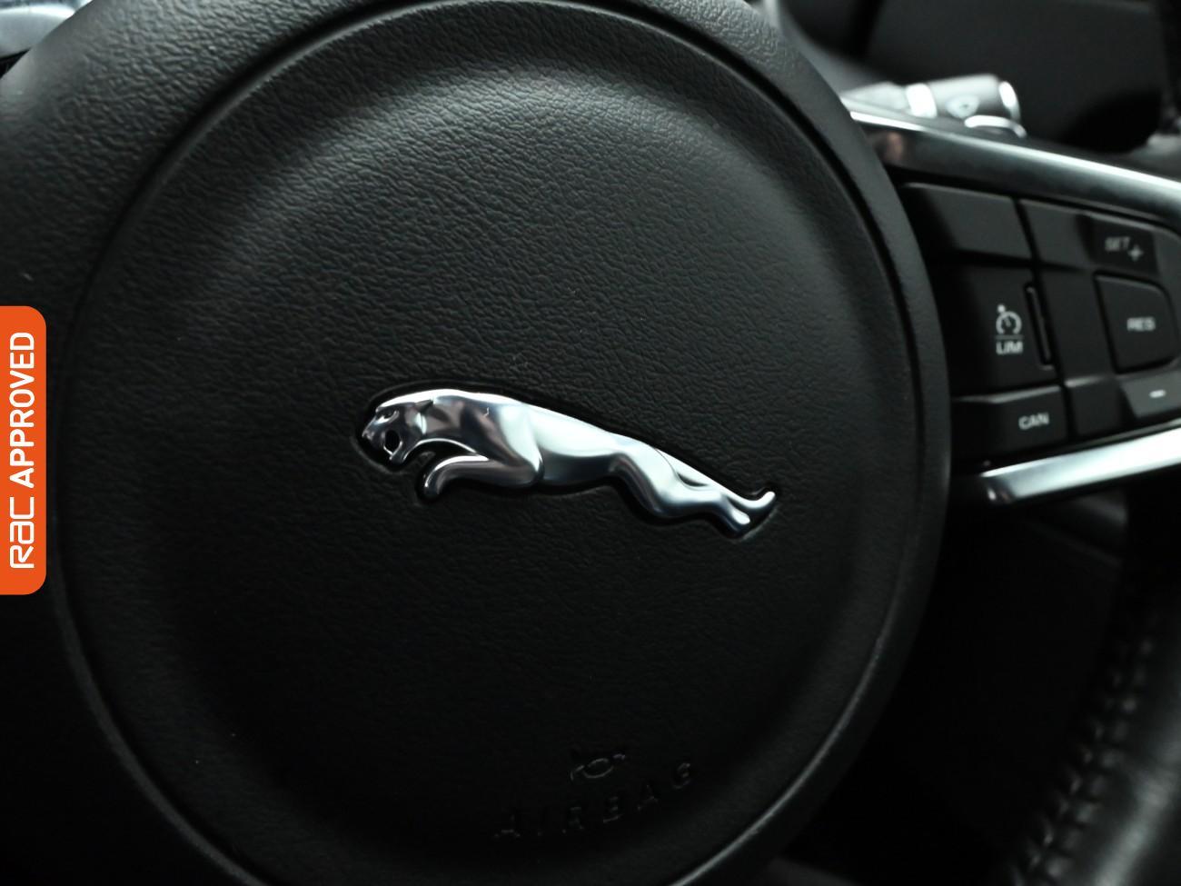 Used Jaguar XE 2017 for sale - 77275392: Photo 21