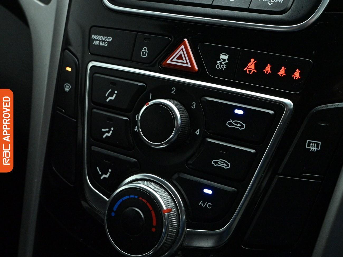 Used Hyundai i30 2015 for sale - 78077306: Photo 15