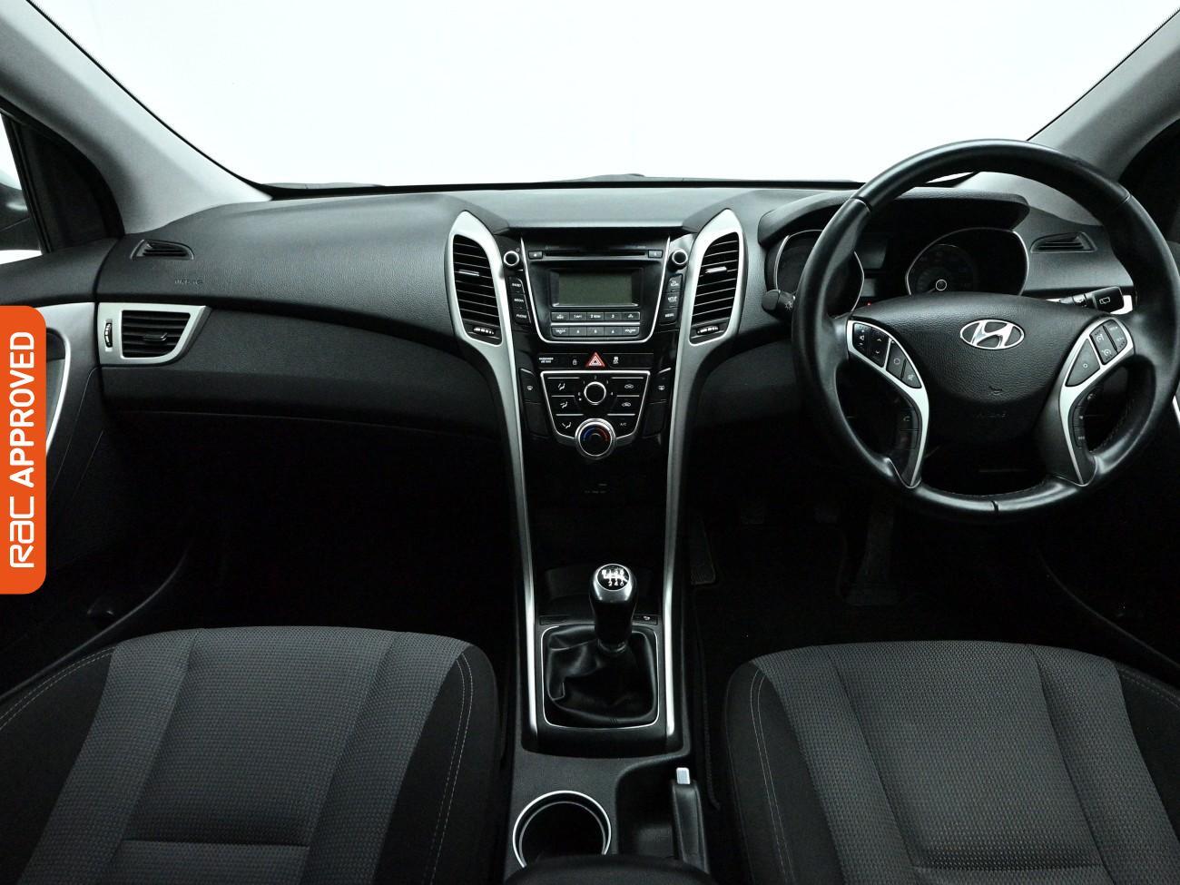 Used Hyundai i30 2015 for sale - 78077306: Photo 2