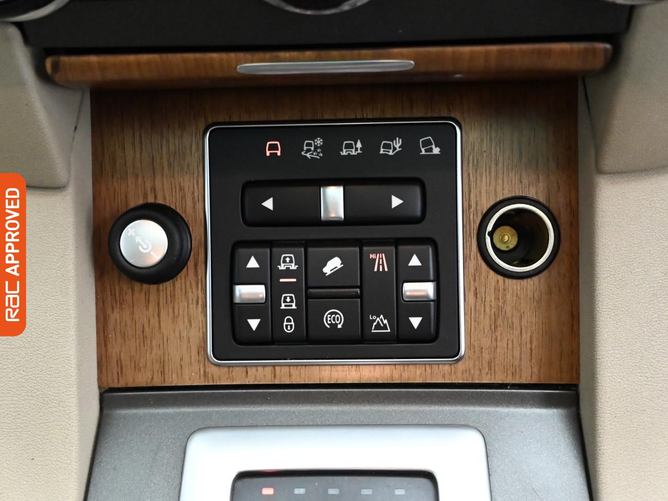 Used Land Rover Discovery 4 2015 for sale - 76316276: Photo 21