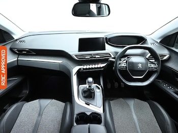 Used Peugeot 3008 2019 for sale - 76445525: Photo