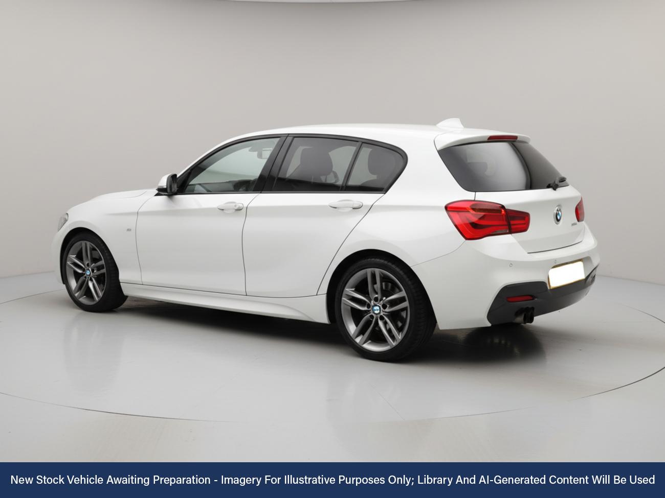 Used BMW 1 Series 2017 for sale - 76374737: Photo 2