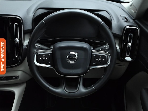 Used Volvo XC40 2020 for sale - 75283869: Photo 9