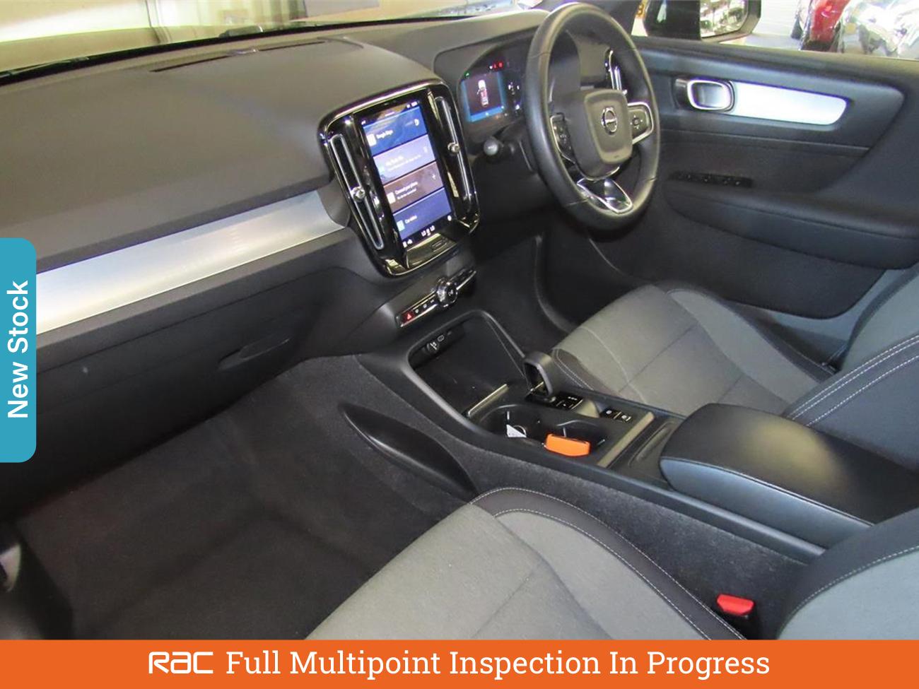 Used Volvo XC40 2022 for sale - 76353186: Photo 2