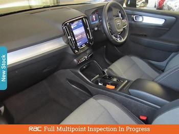 Used Volvo XC40 2022 for sale - 76353186: Photo