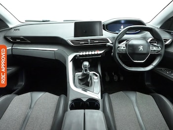 Used Peugeot 3008 2018 for sale - 76611863: Photo