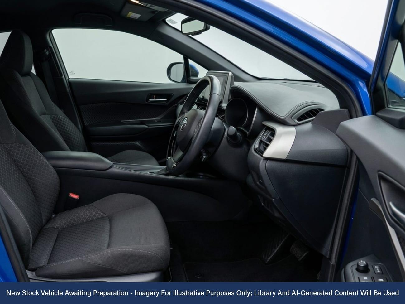 Used Toyota C-HR 2022 for sale - 77037436: Photo 3