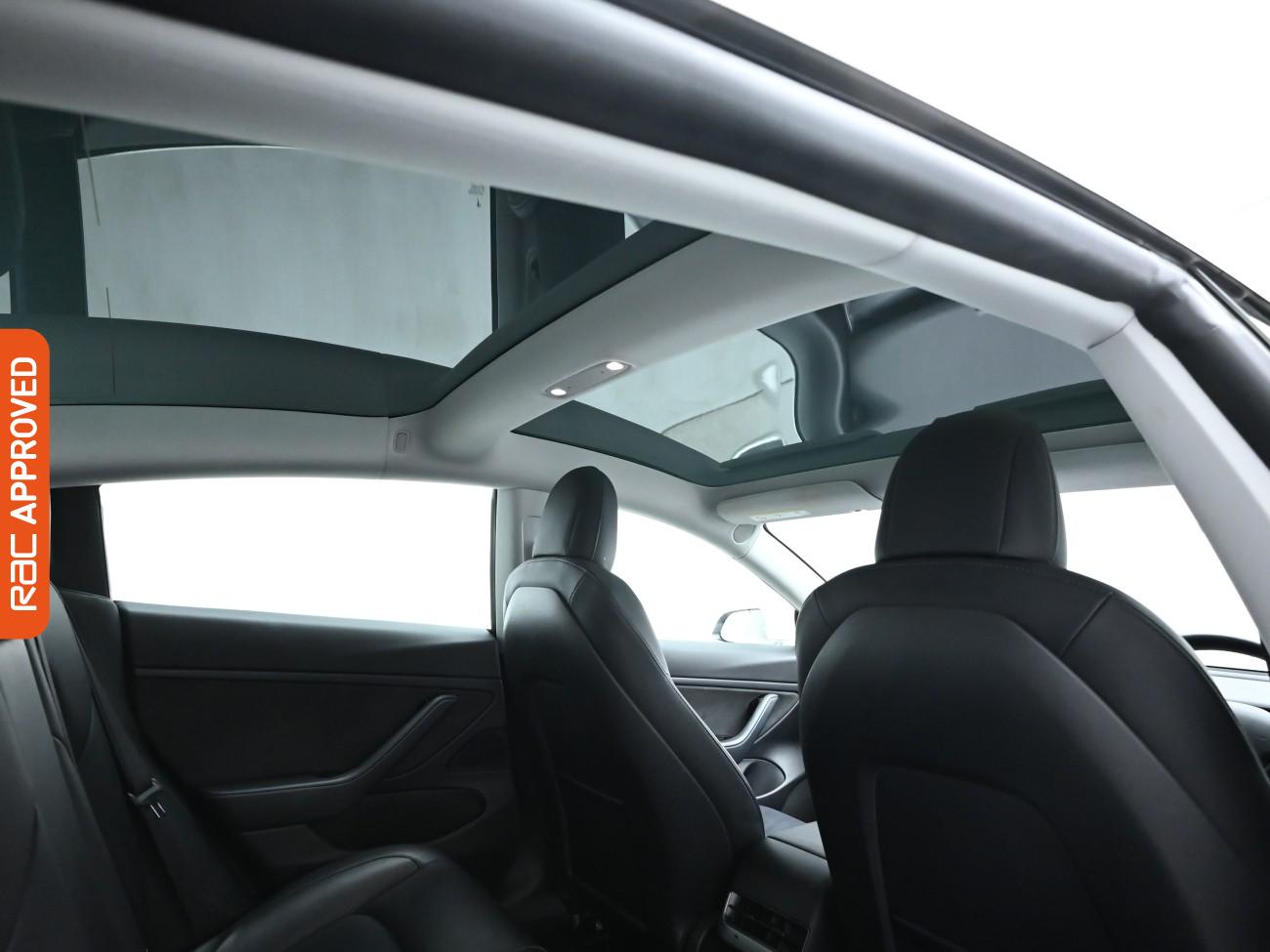 Used Tesla Model 3 2025 for sale - 76554559: Photo 3