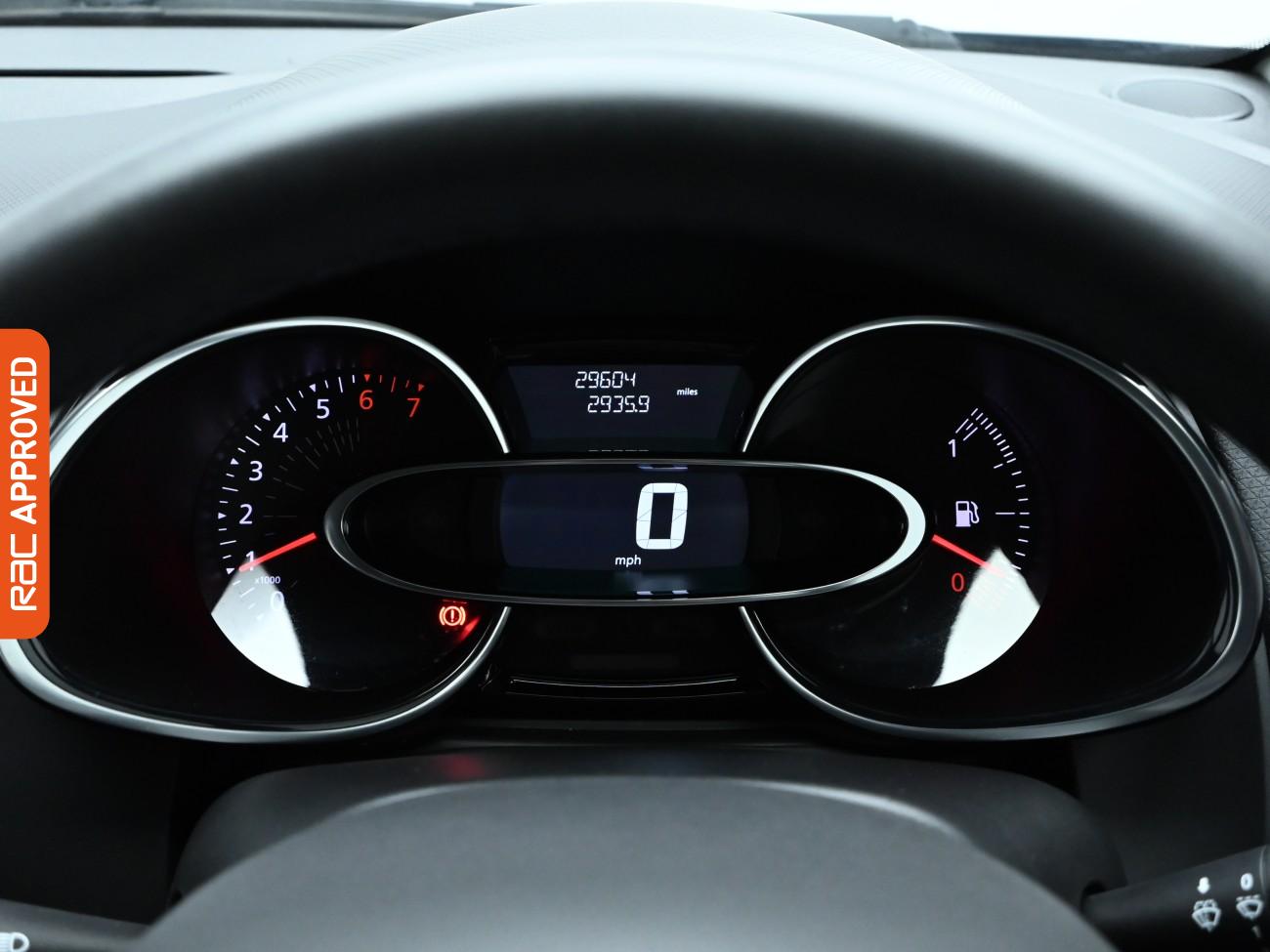 Used Renault Clio 2018 for sale - 76170300: Photo 11