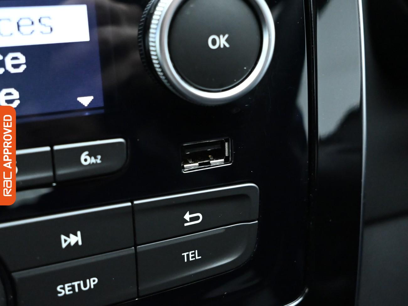 Used Renault Clio 2018 for sale - 76170300: Photo 15