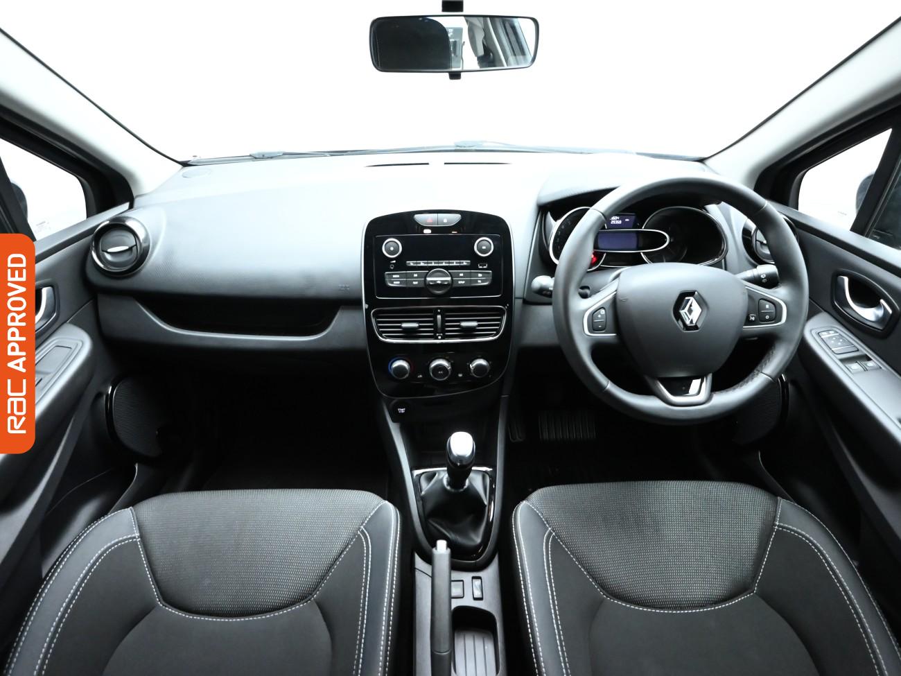 Used Renault Clio 2018 for sale - 76170300: Photo 2