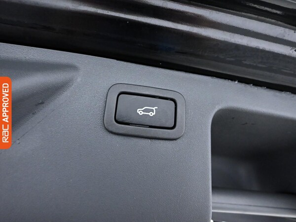 Used Land Rover Discovery Sport 2017 for sale - 76004935: Photo 14