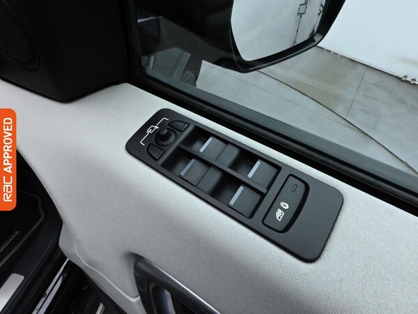 Used Land Rover Discovery Sport 2017 for sale - 76004935: Photo 27