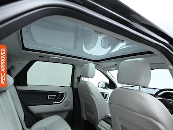 Used Land Rover Discovery Sport 2017 for sale - 76004935: Photo 3