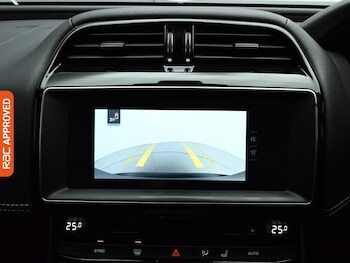 Used Jaguar XE 2016 for sale - 77194886: Photo