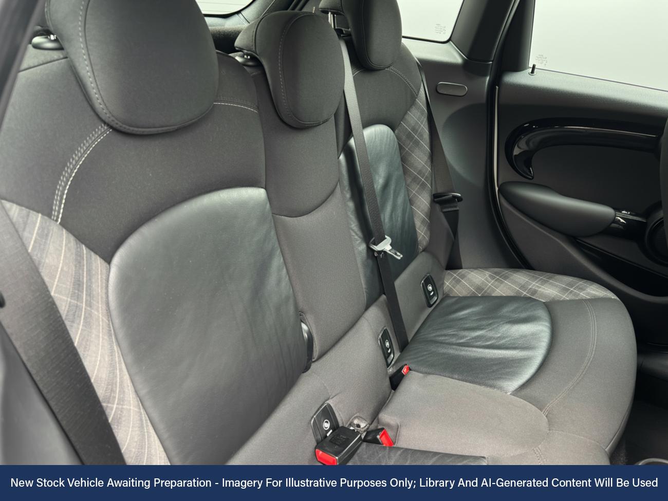 Used MINI Hatch 2015 for sale - 76641890: Photo 4