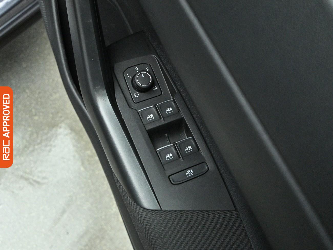 Used Volkswagen Polo 2023 for sale - 78105111: Photo 23