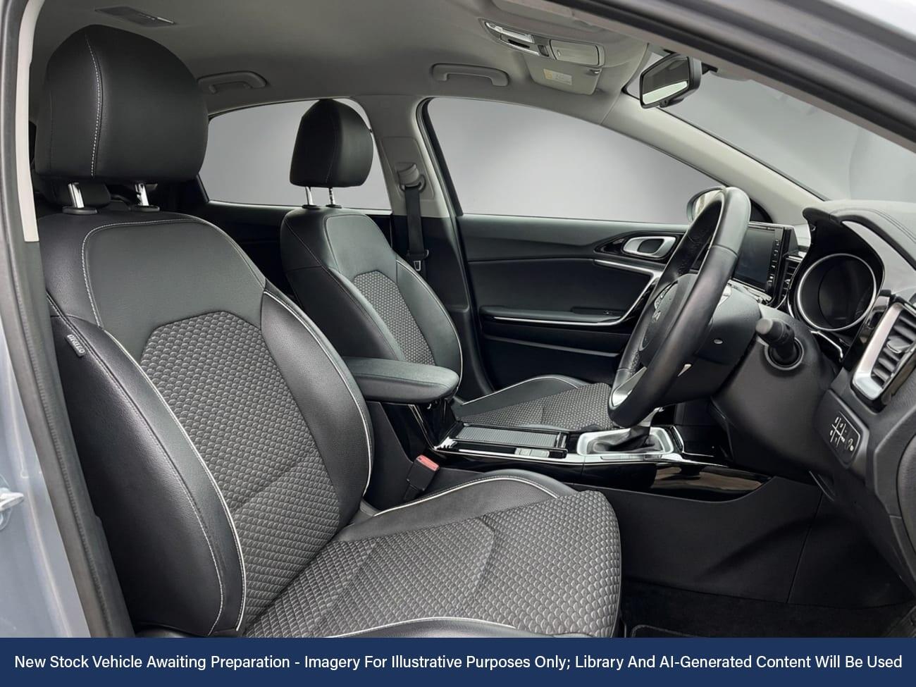 Used Kia XCeed 2026 for sale - 78163324: Photo 3