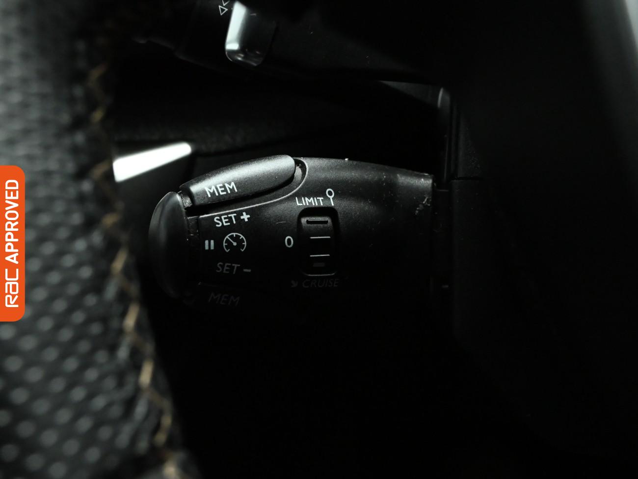 Used Peugeot 3008 2018 for sale - 77604184: Photo 23