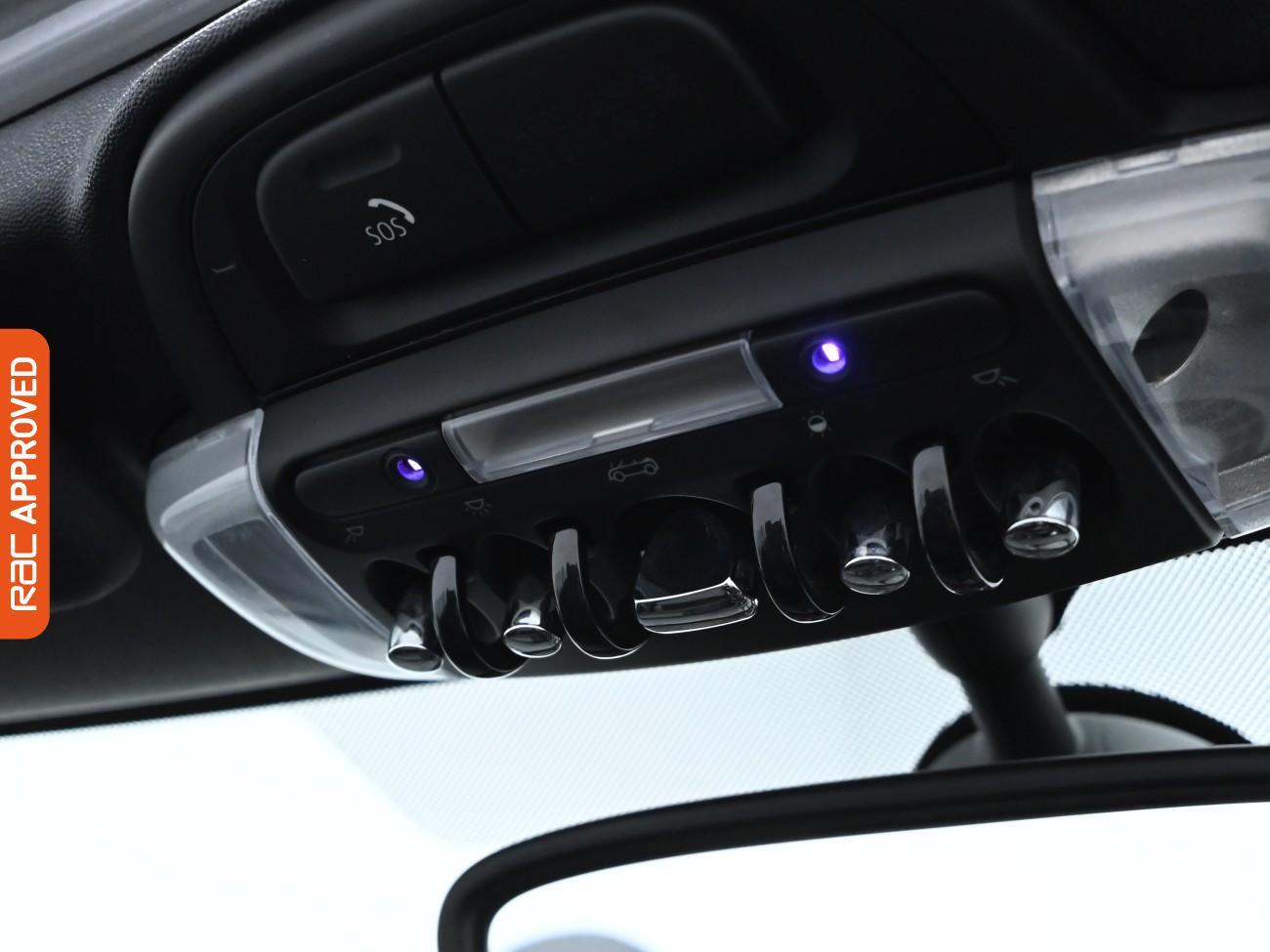 Used MINI Convertible 2019 for sale - 76330712: Photo 22