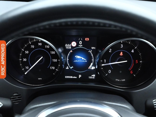 Used Jaguar F-Pace 2020 for sale - 75655447: Photo 11