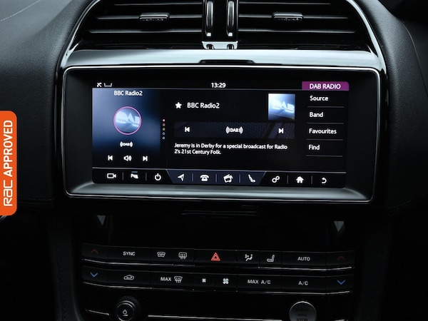 Used Jaguar F-Pace 2020 for sale - 75655447: Photo 14