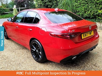 Used Alfa Romeo Giulia 2017 for sale - 76113737: Photo 2