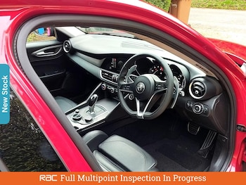Used Alfa Romeo Giulia 2017 for sale - 76113737: Photo 3