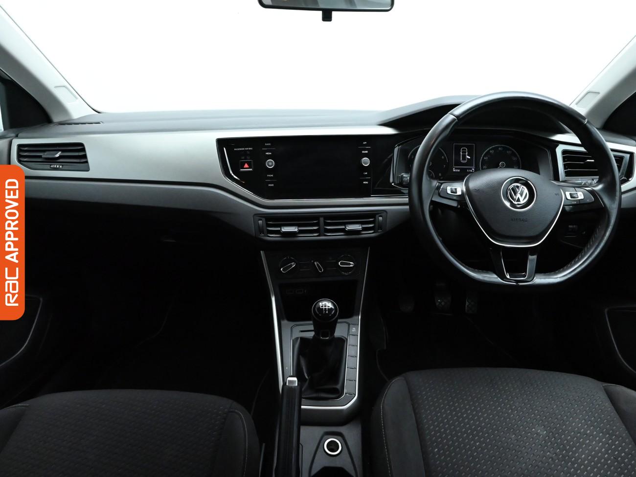 Used Volkswagen Polo 2018 for sale - 76142070: Photo 2