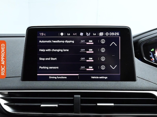 Used Peugeot 3008 2018 for sale - 75536392: Photo 16