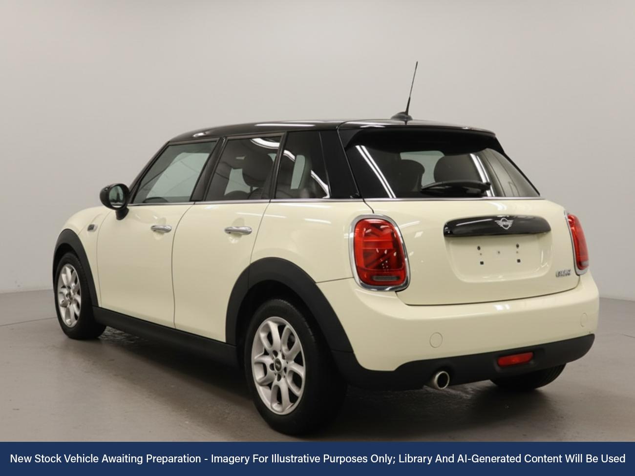 Used MINI Hatch 2020 for sale - 76576247: Photo 2