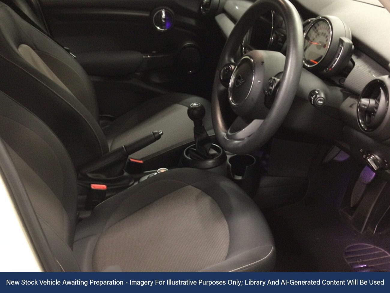 Used MINI Hatch 2020 for sale - 76576247: Photo 3