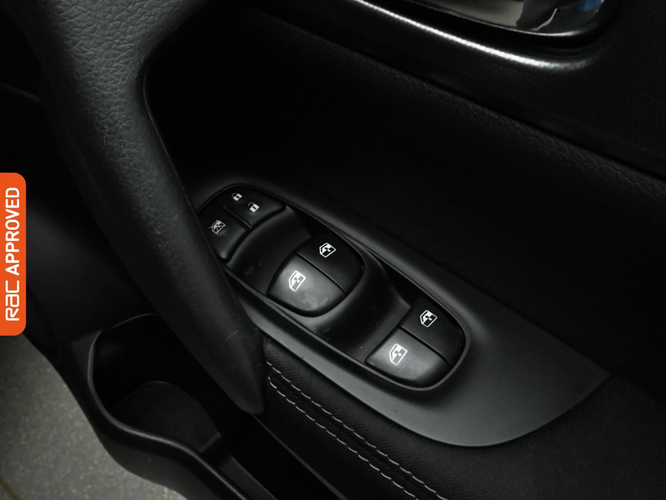 Used Nissan Qashqai 2017 for sale - 76916330: Photo 22