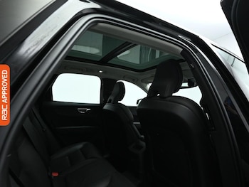 Used Volvo XC60 2023 for sale - 77872661: Photo