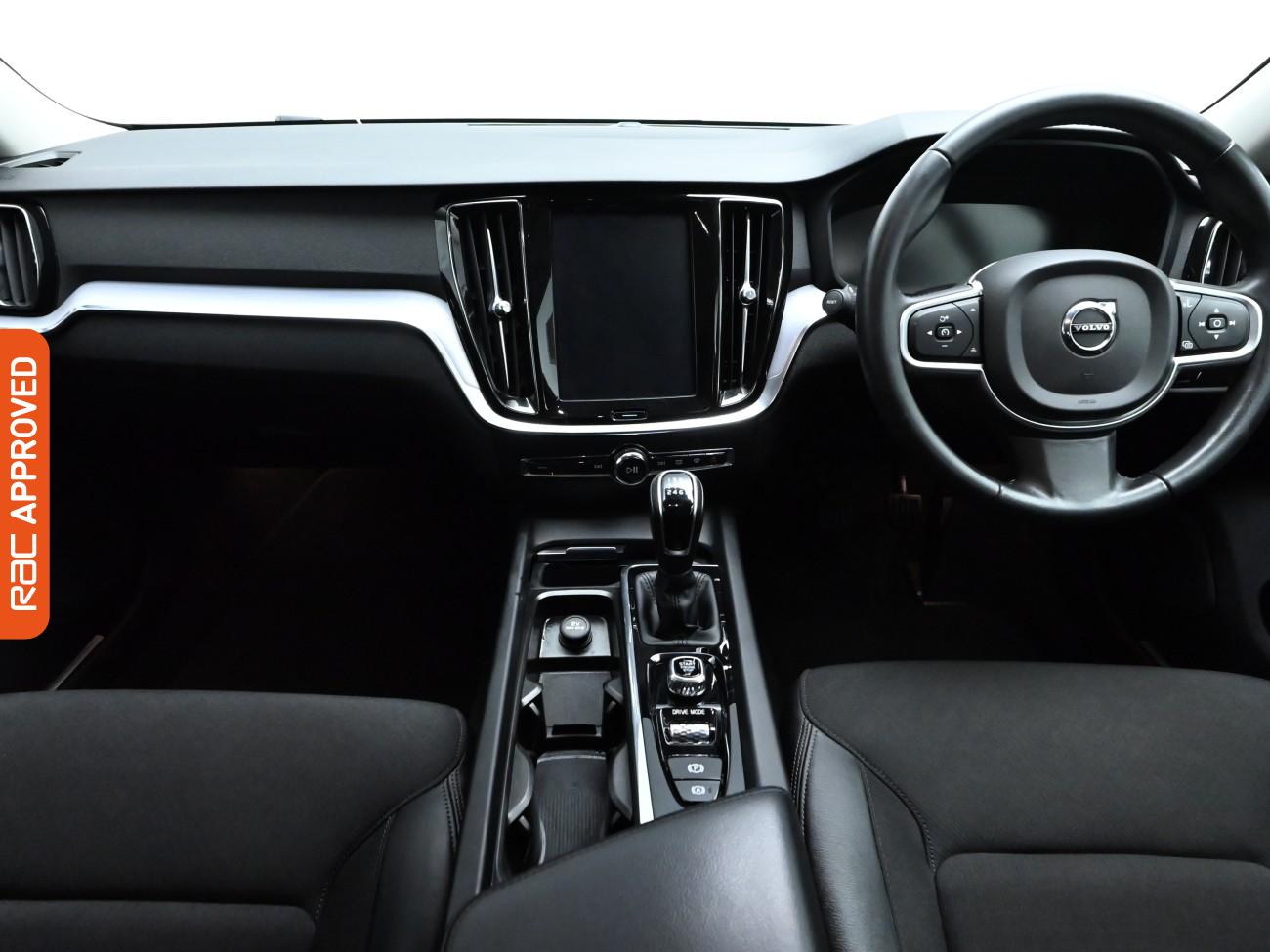 Used Volvo V60 2019 for sale - 76649092: Photo 2