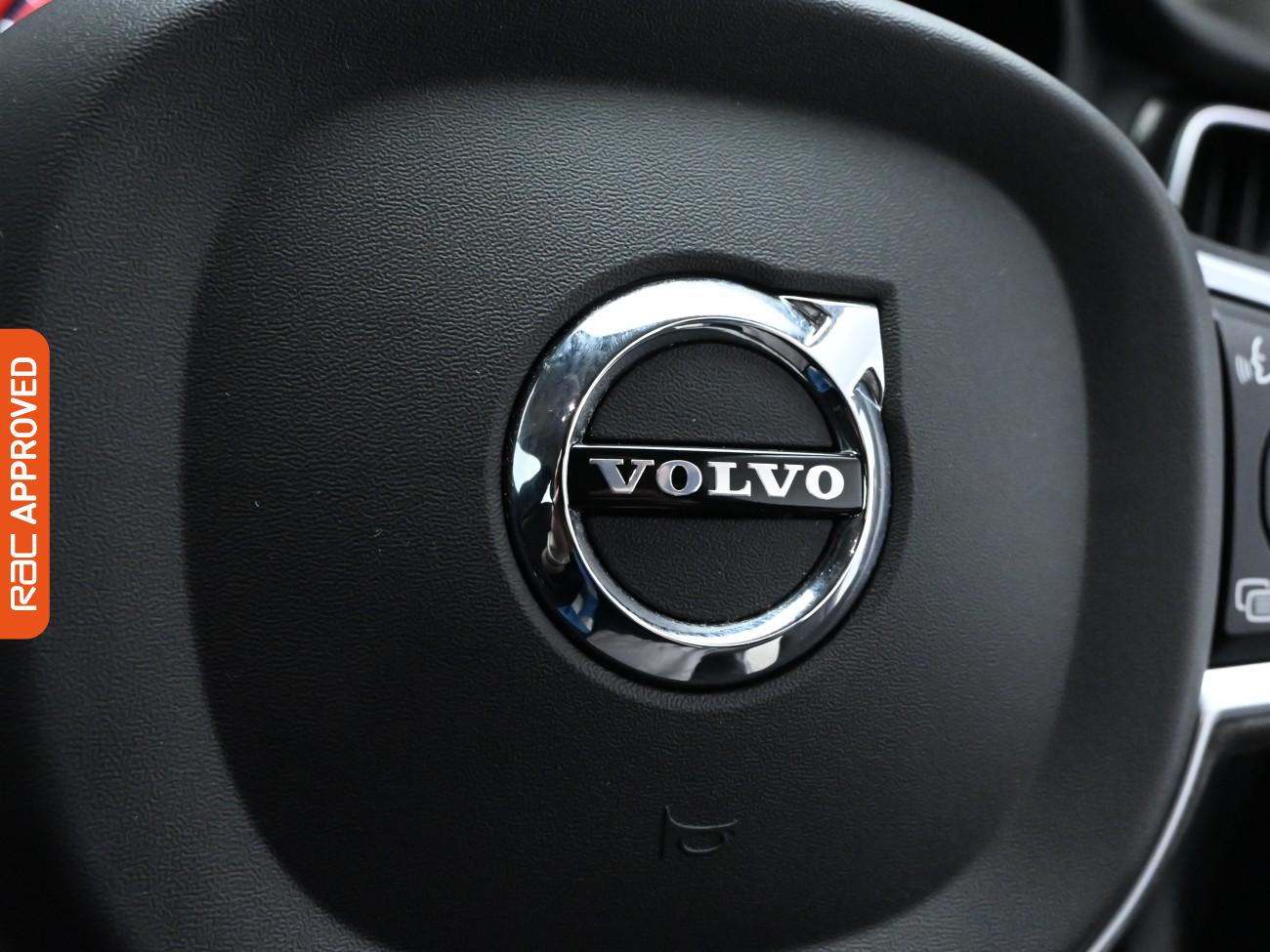 Used Volvo V60 2019 for sale - 76649092: Photo 24
