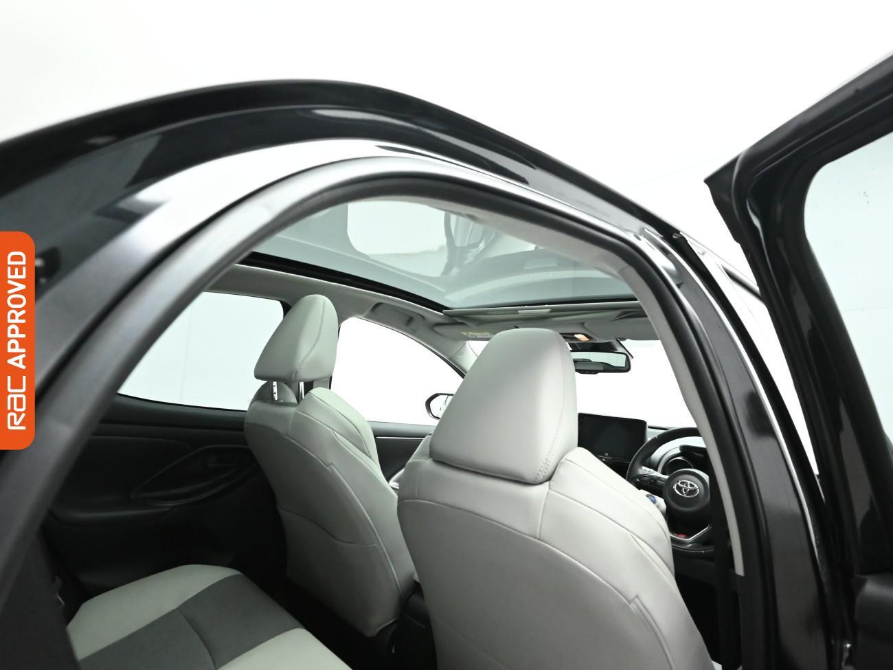 Used Toyota Yaris 2022 for sale - 77211527: Photo 3