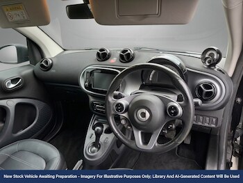 Used smart fortwo 2018 for sale - 78367971: Photo