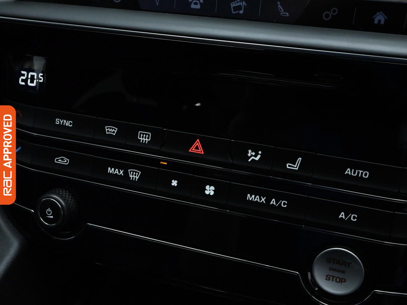 Used Jaguar F-Pace 2018 for sale - 77557415: Photo 21