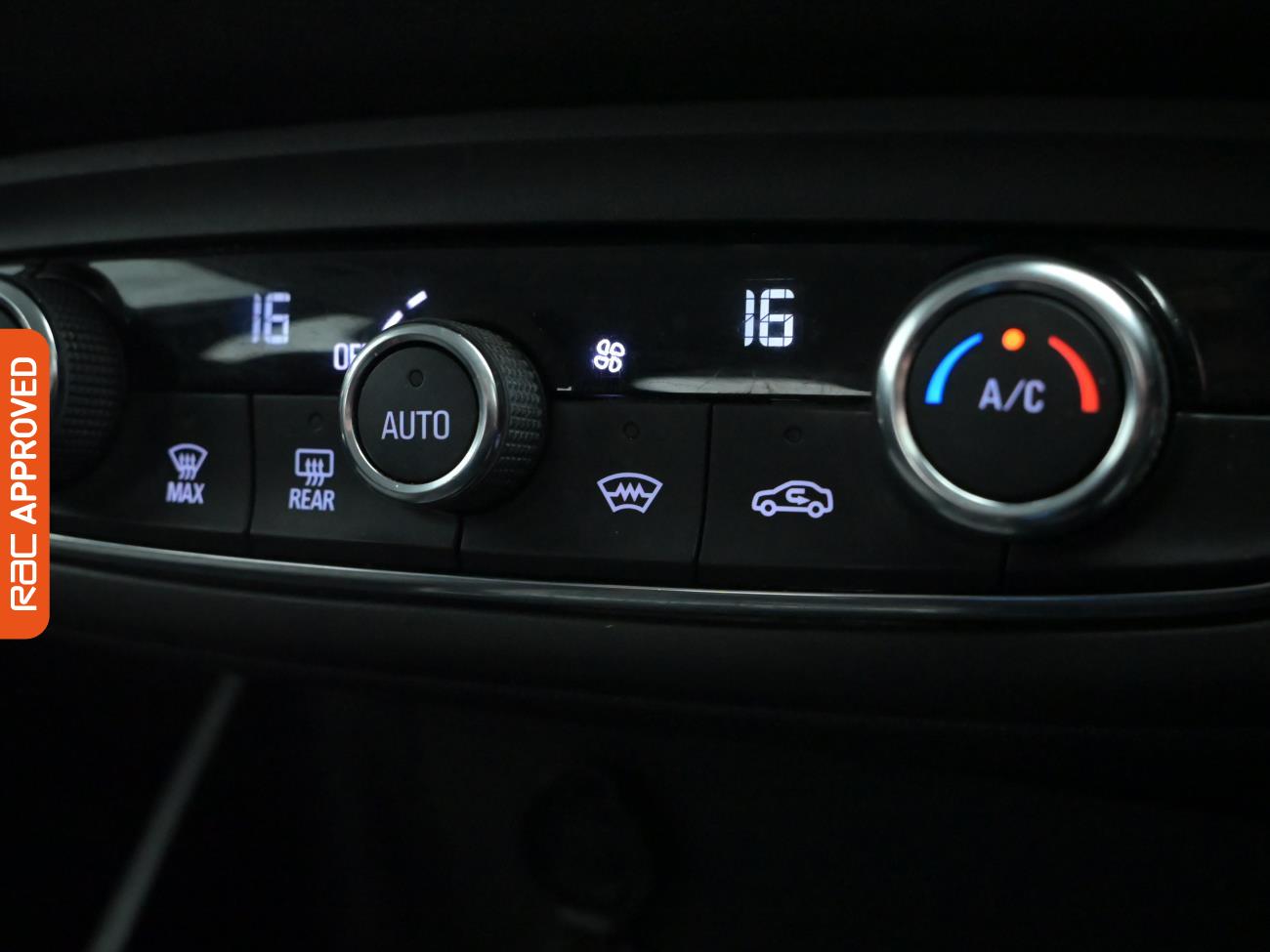 Used Vauxhall Crossland X 2017 for sale - 77879221: Photo 20