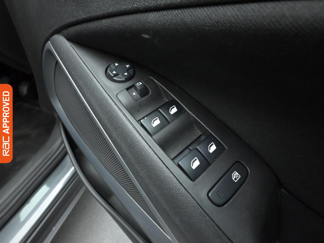 Used Vauxhall Crossland X 2017 for sale - 77879221: Photo 23