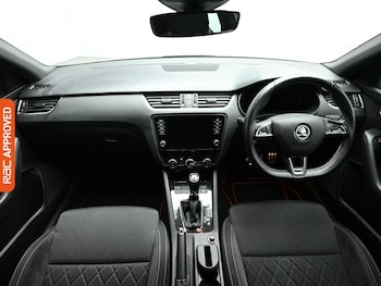 Used Skoda Octavia 2019 for sale - 79340240: Photo