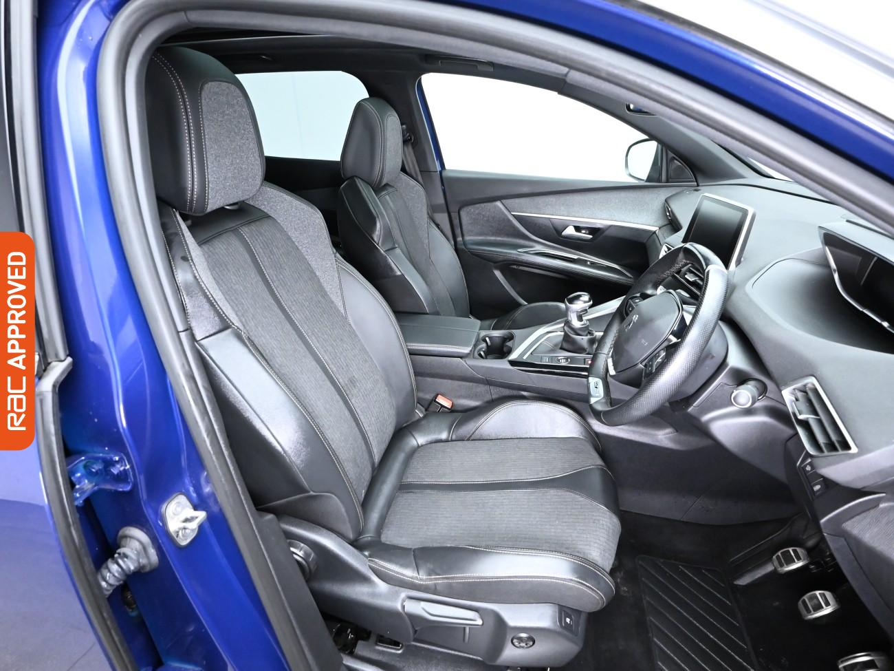 Used Peugeot 3008 2019 for sale - 76324008: Photo 12