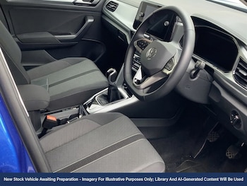 Used Volkswagen T-Roc 2025 for sale - 78825729: Photo