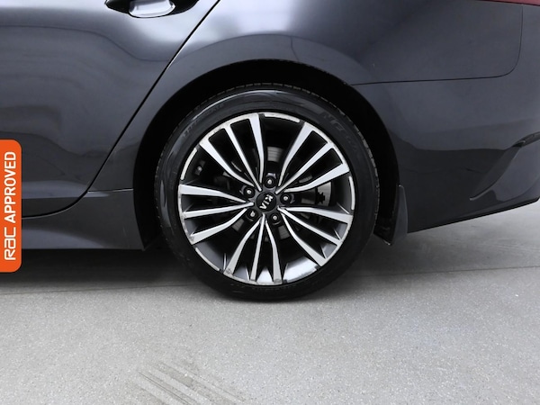 Used Kia Stinger 2018 for sale - 76036905: Photo 14